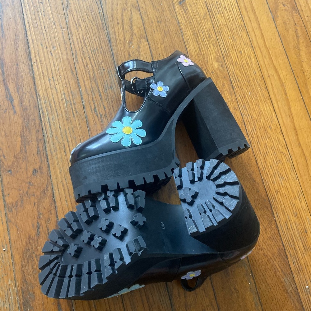 Dollskill X delias platform Maryjane